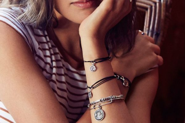 Up to 60% Off Alex and Ani Jewelry + Free Shipping | Tons of Summer Styles