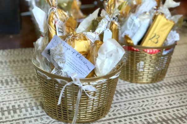 8 Frugal Christmas Traditions for a Magical Holiday Season!