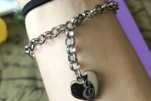 Initial Charm Bracelets JUST $6.99 on Amazon (Over 4.5K Perfect Reviews)