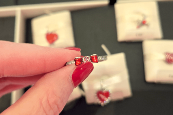 RARE 25% Off Pandora Jewelry + FREE Shipping (Thoughtful Valentine’s Gift)