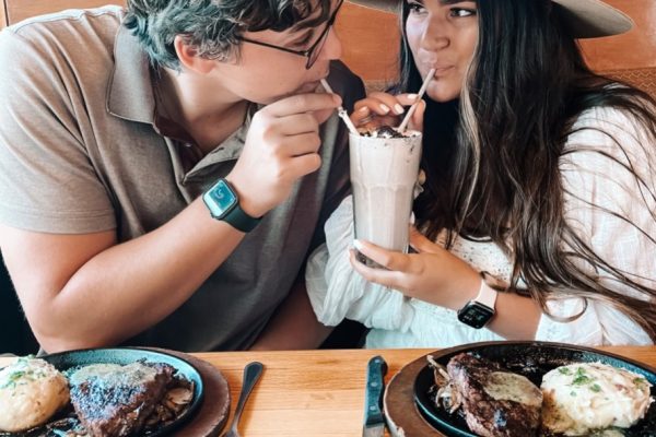 Applebee’s Date Night Pass – Get $600 Worth of Food for $100 (Register Now!)
