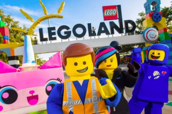 It’s T-Mobile Tuesday – Rare LEGOLAND Discount, Free Burger King Croissan’wich, & More
