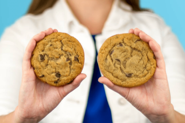 Celebrate Tax Day 2026 w/ All the Best Freebies & Restaurant Deals!