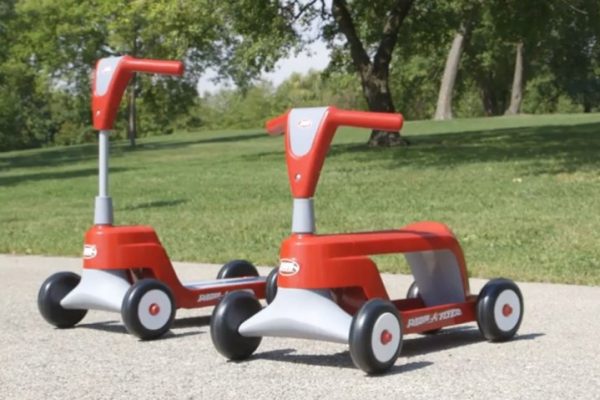 Radio Flyer 2-in-1 Ride-On Scooter Just $27.59 on Amazon (Regularly $45)
