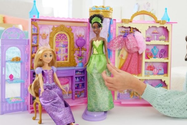 Disney Princess Ready for the Ball Closet Just $16 on Amazon (regularly $40!)