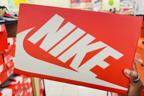 *HOT* Up to 50% Off Nike Sale (Includes Dunks, Air Max, & More!)