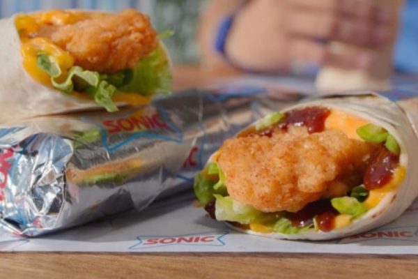 9 Fast Food Spots Where You Can Score a Meal for $5 or Less!