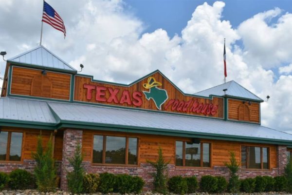 Texas Roadhouse Is Now America’s Favorite Restaurant (Sorry, Olive Garden!)