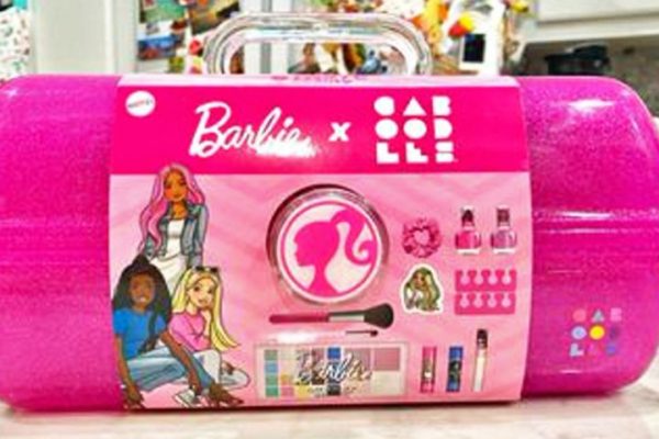 Barbie Caboodles 12-Piece Set Just $24.98 on Walmart.com